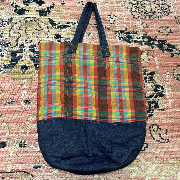Vintage AE Outfitters tote bag. - Picture 3 of 4